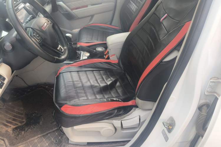 Used Haval H2 2014 1.5T Manual Two-Wheel Drive Elite Edition Left Front Seat