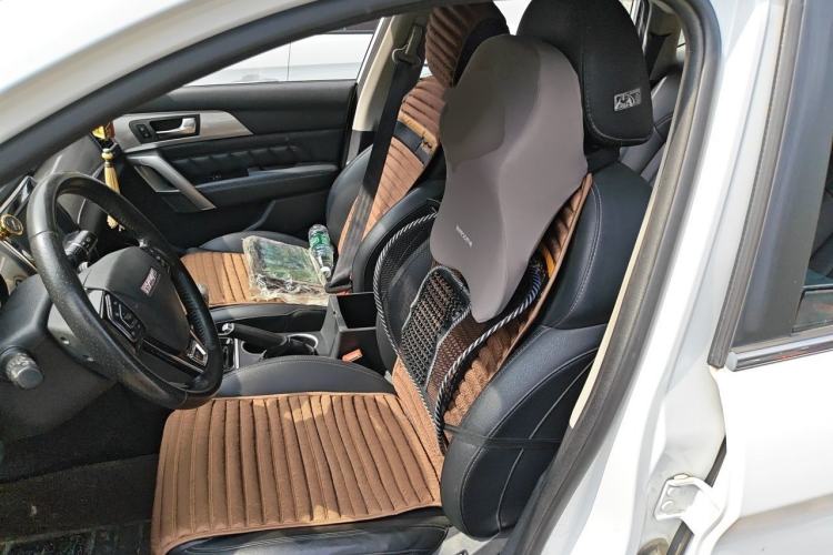 Used Haval H2 2014 1.5T Manual Two-Wheel Drive Elite Edition Left Front Seat