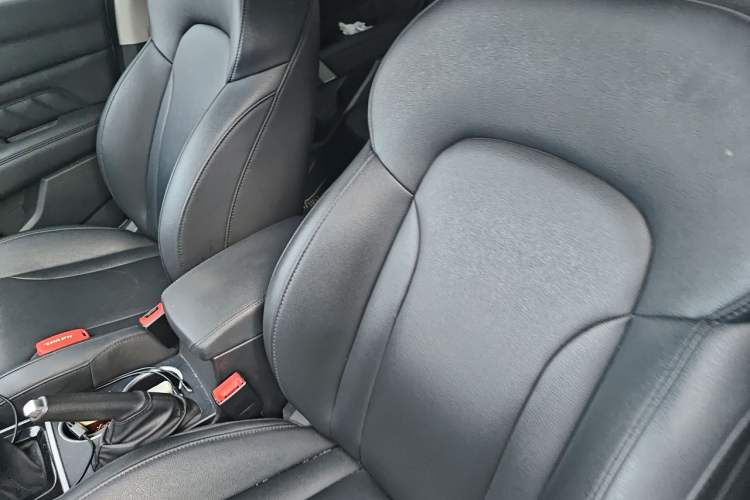 Used Haval H2 2014 1.5T Manual Two-Wheel Drive Elite Edition Left Front Seat