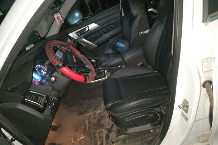 Used Haval H2 2014 1.5T Manual Two-Wheel Drive Elite Edition Left Front Seat