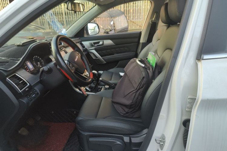Used Haval H2 2014 1.5T Manual Two-Wheel Drive Elite Edition Left Front Seat