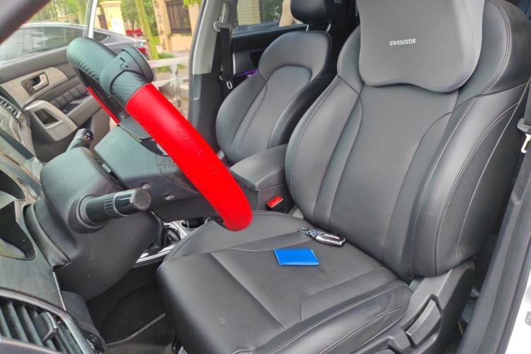 Used Haval H2 2014 1.5T Manual Two-Wheel Drive Elite Edition Left Front Seat
