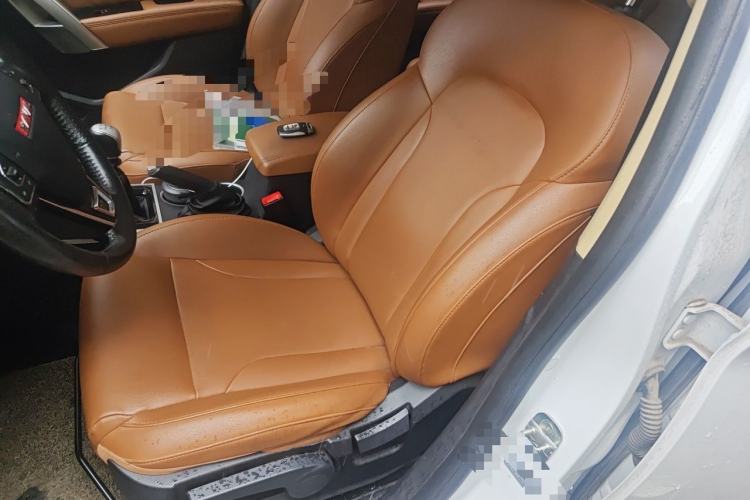 Used Haval H2 2014 1.5T Manual Two-Wheel Drive Elite Edition Left Front Seat