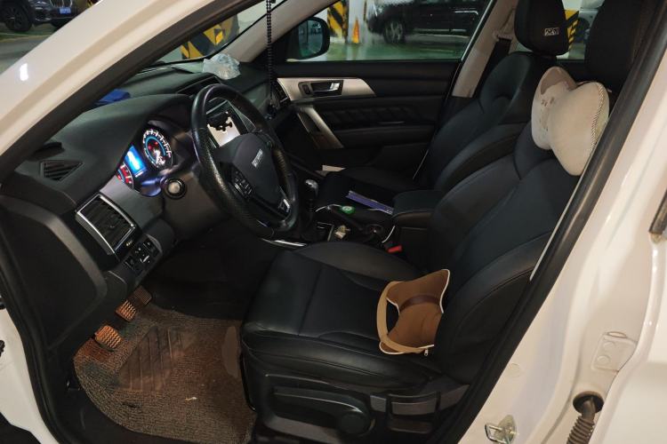 Used Haval H2 2014 1.5T Manual Two-Wheel Drive Elite Edition Left Front Seat