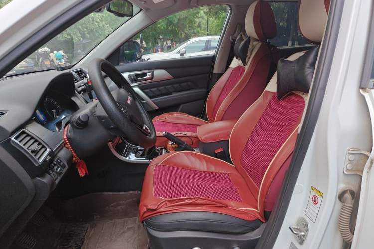 Used Haval H2 2014 1.5T Manual 4x4 Prestige Edition Left Front Seat