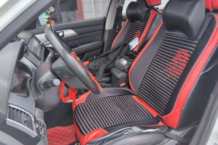 Used Haval H2 2014 1.5T Manual Two-Wheel Drive Elite Edition Left Front Seat