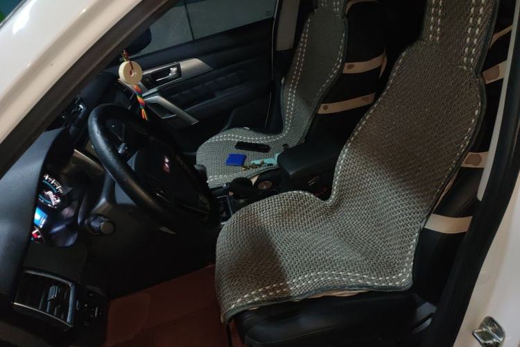 Used Haval H2 2014 1.5T Manual Two-Wheel Drive Elite Edition Left Front Seat