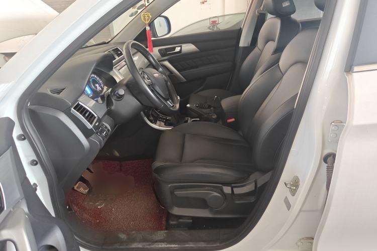Used Haval H2 2014 1.5T Manual Two-Wheel Drive Elite Edition Left Front Seat