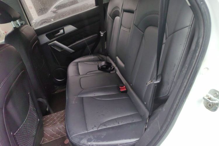 Used Haval H2 2014 1.5T Manual Two-Wheel Drive Prestige Edition Left Rear Seat