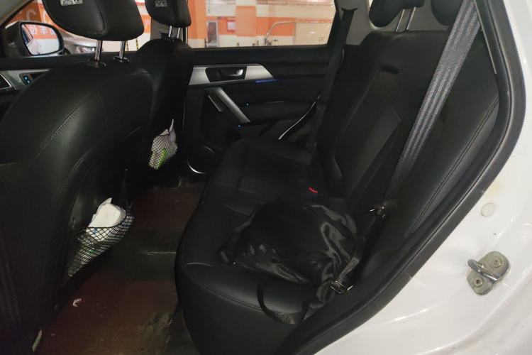 Used Haval H2 2014 1.5T Manual Two-Wheel Drive Elite Edition Left Rear Seat