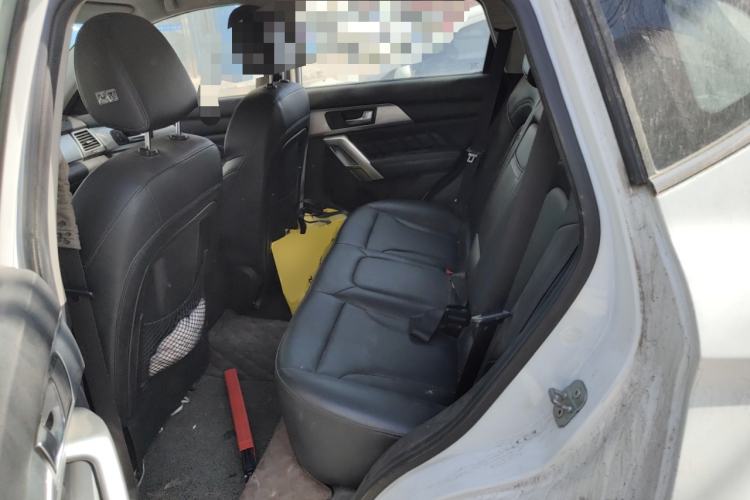 Used Haval H2 2014 1.5T Manual Two-Wheel Drive Elite Edition Left Rear Seat