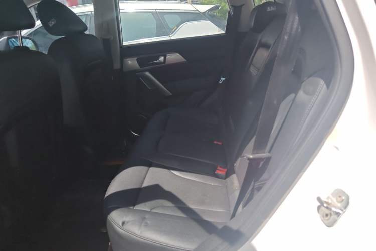 Used Haval H2 2014 1.5T Manual Two-Wheel Drive Elite Edition Left Rear Seat