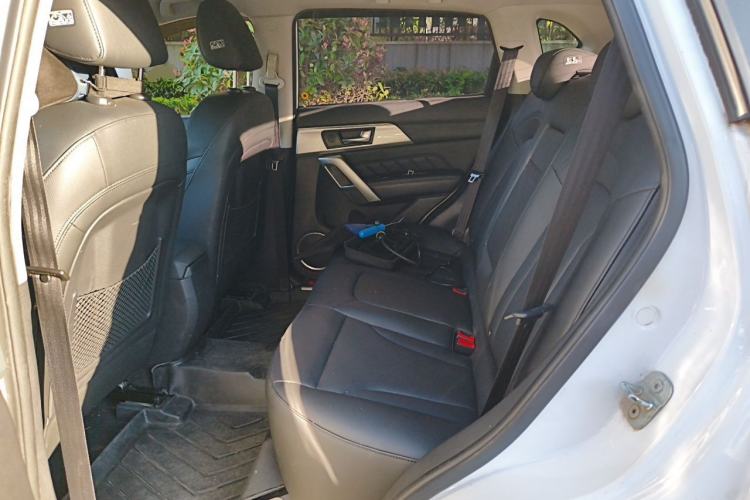 Used Haval H2 2014 1.5T Manual Two-Wheel Drive Elite Edition Left Rear Seat