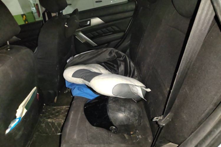 Used Haval H2 2014 1.5T Manual Two-Wheel Drive Elite Edition Left Rear Seat