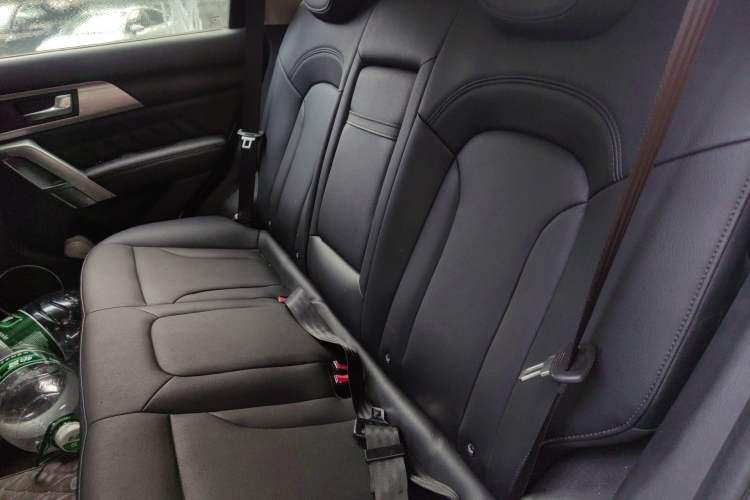 Used Haval H2 2014 1.5T Manual Two-Wheel Drive Elite Edition Left Rear Seat