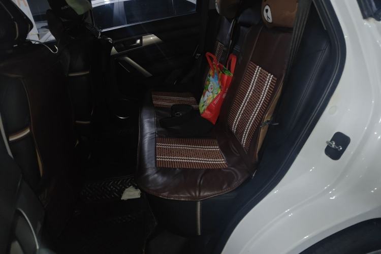 Used Haval H2 2014 1.5T Manual Two-Wheel Drive Elite Edition Left Rear Seat