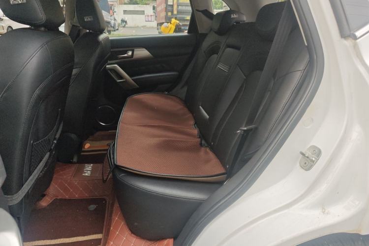 Used Haval H2 2014 1.5T Manual Two-Wheel Drive Elite Edition Left Rear Seat