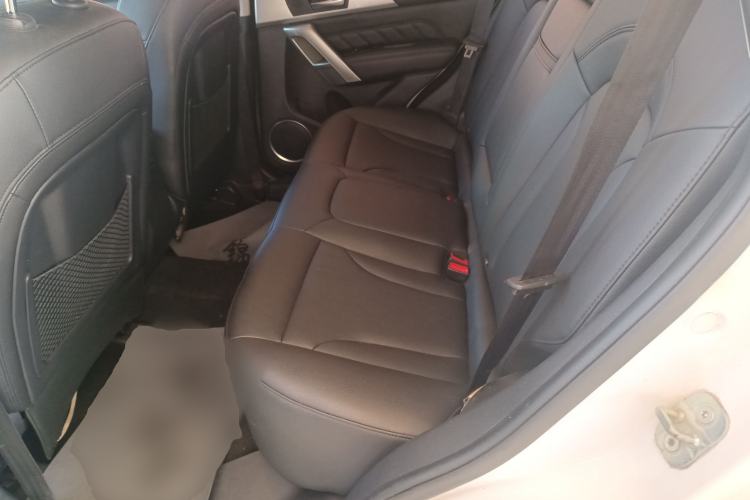 Used Haval H2 2014 1.5T Manual Two-Wheel Drive Elite Edition Left Rear Seat