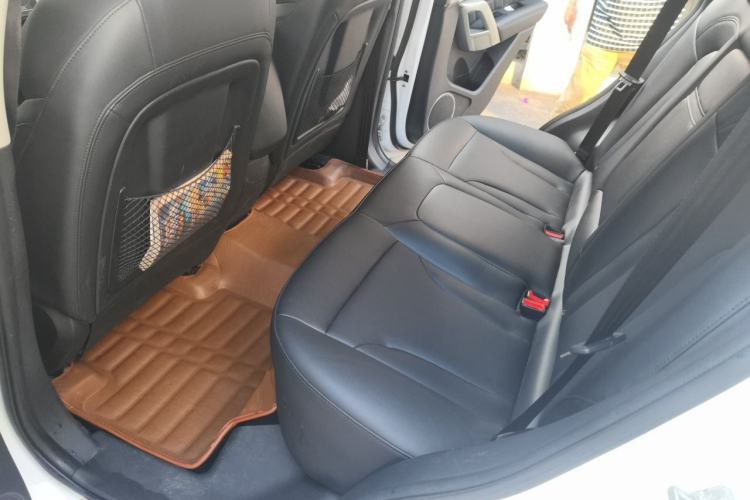 Used Haval H2 2014 1.5T Manual Two-Wheel Drive Elite Edition Left Rear Seat