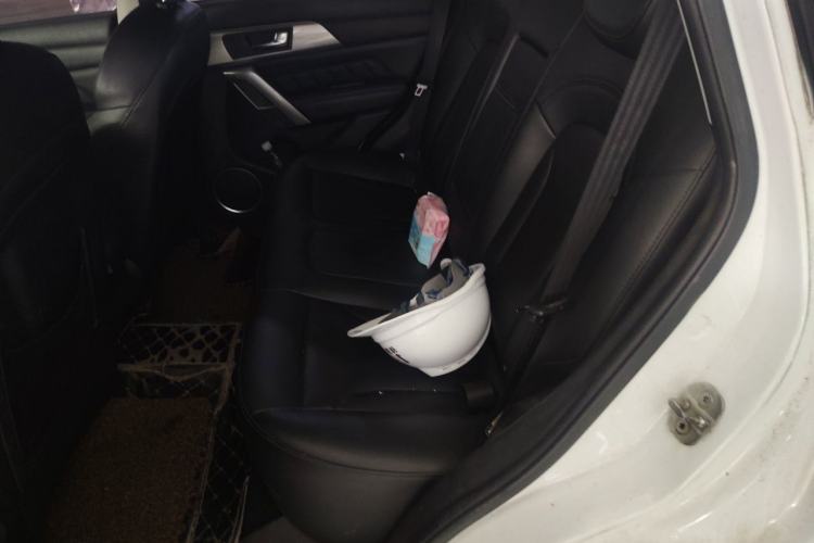 Used Haval H2 2014 1.5T Manual Two-Wheel Drive Elite Edition Left Rear Seat