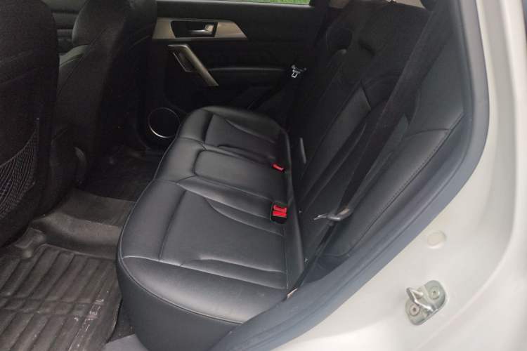 Used Haval H2 2014 1.5T Manual Two-Wheel Drive Elite Edition Left Rear Seat