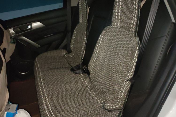 Used Haval H2 2014 1.5T Manual Two-Wheel Drive Elite Edition Left Rear Seat