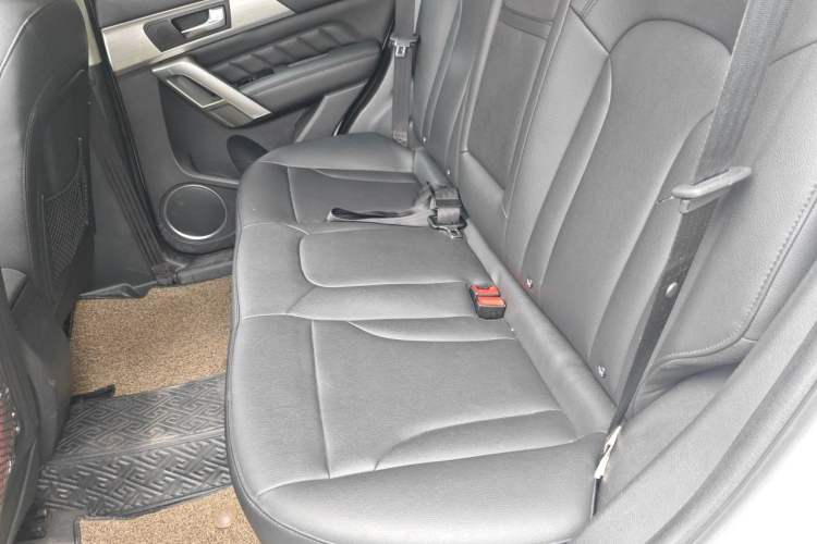 Used Haval H2 2014 1.5T Manual Two-Wheel Drive Elite Edition Left Rear Seat