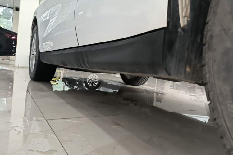 Used Haval H2 2014 1.5T Manual Two-Wheel Drive Elite Edition Left Side Sill