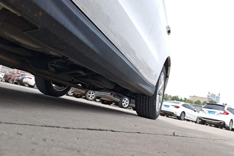 Used Haval H2 2014 1.5T Manual Two-Wheel Drive Elite Edition Left Side Sill