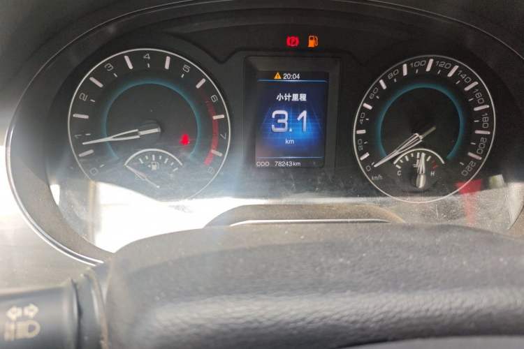 Used Haval H2 2014 1.5T Manual Two-Wheel Drive Elite Edition Odometer Close Up