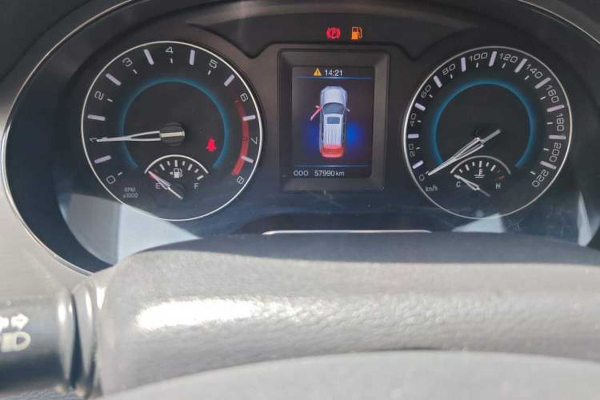 Used Haval H2 2014 1.5T Manual Two-Wheel Drive Elite Edition Odometer Close Up