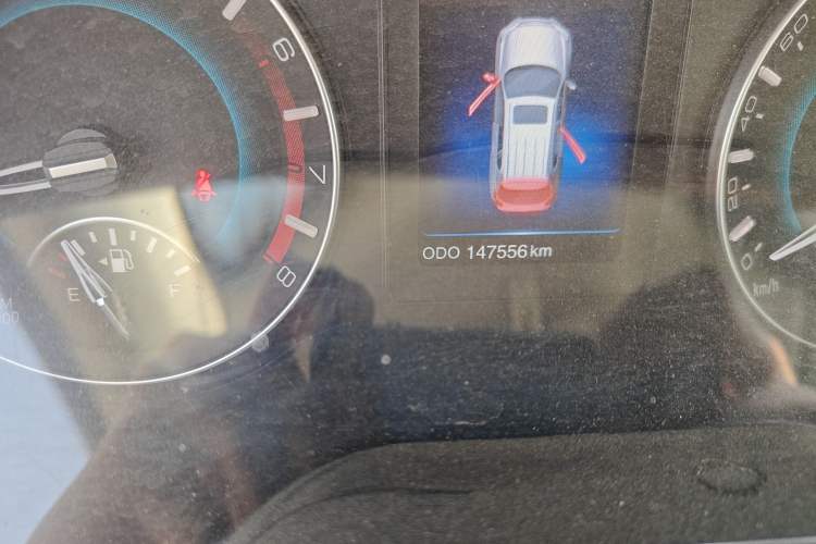 Used Haval H2 2014 1.5T Manual Two-Wheel Drive Elite Edition Odometer Close Up