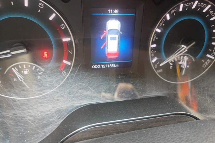 Used Haval H2 2014 1.5T Manual Two-Wheel Drive Elite Edition Odometer Close Up