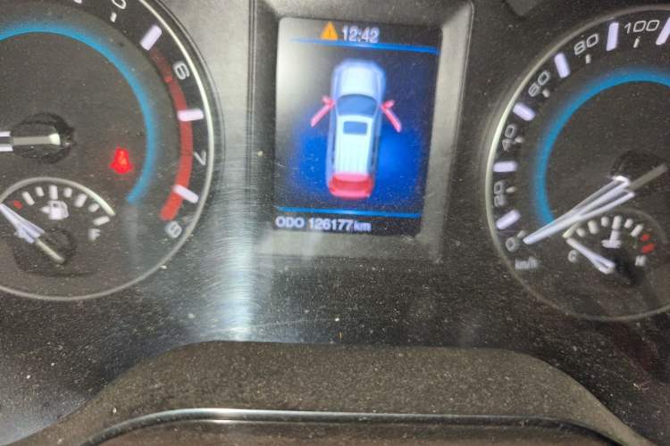 Used Haval H2 2014 1.5T Manual Two-Wheel Drive Elite Edition Odometer Close Up