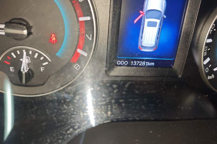 Used Haval H2 2014 1.5T Manual Two-Wheel Drive Elite Edition Odometer Close Up