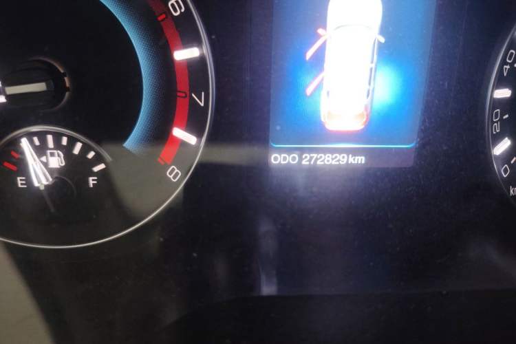 Used Haval H2 2014 1.5T Manual Two-Wheel Drive Elite Edition Odometer Close Up
