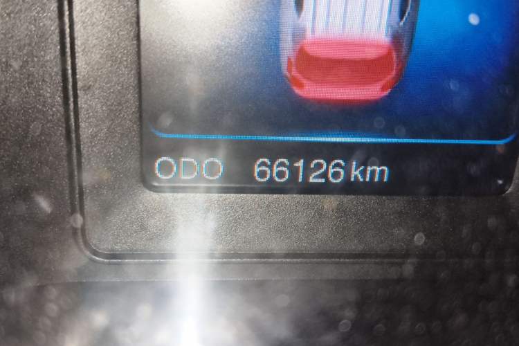 Used Haval H2 2014 1.5T Manual Two-Wheel Drive Elite Edition Odometer Close Up