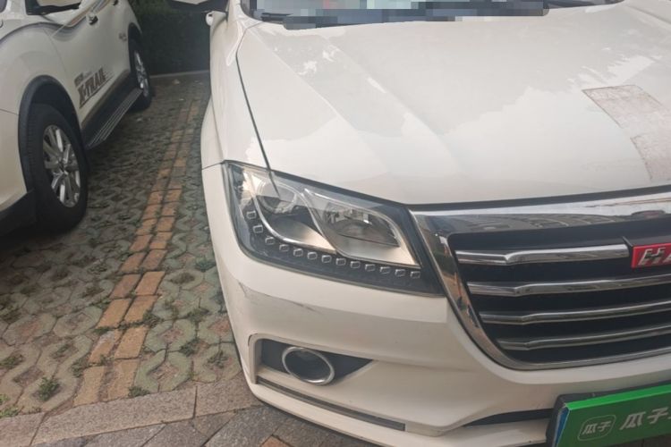Used Haval H2 2014 1.5T Manual Two-Wheel Drive Elite Edition Right Front Headlight