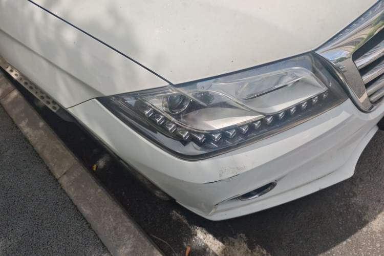 Used Haval H2 2014 1.5T Manual Two-Wheel Drive Elite Edition Right Front Headlight