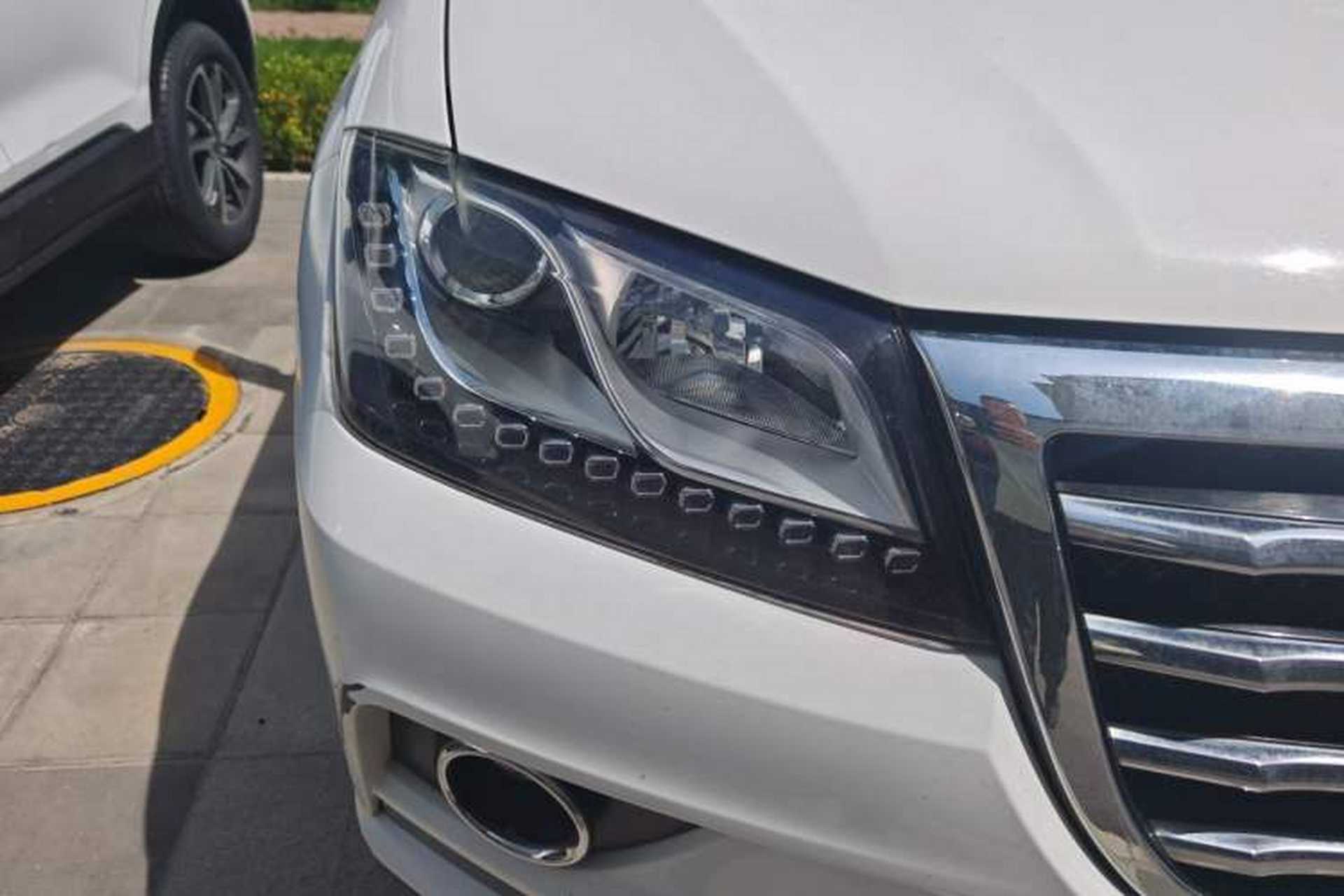 Used Haval H2 2014 1.5T Manual Two-Wheel Drive Elite Edition Right Front Headlight