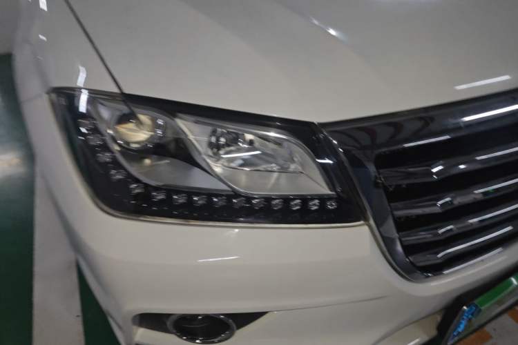 Used Haval H2 2014 1.5T Manual Two-Wheel Drive Elite Edition Right Front Headlight