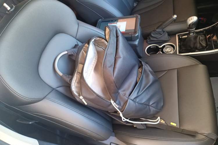 Used Haval H2 2014 1.5T Manual Two-Wheel Drive Elite Edition Right Front Seat