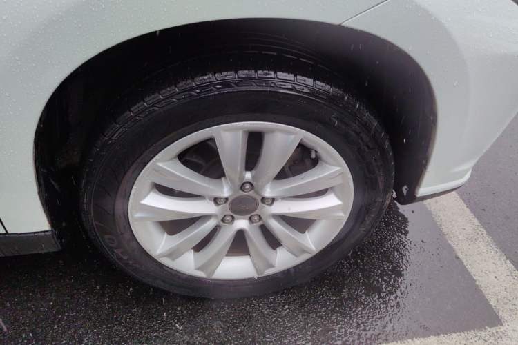 Used Haval H2 2014 1.5T Manual Two-Wheel Drive Prestige Edition Right Front Wheel Hub