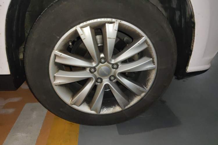 Used Haval H2 2014 1.5T Manual Two-Wheel Drive Elite Edition Right Front Wheel Hub