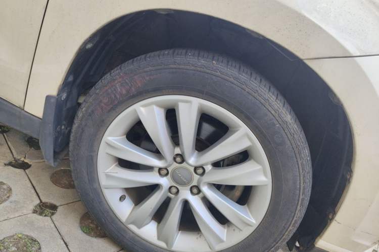 Used Haval H2 2014 1.5T Manual Two-Wheel Drive Elite Edition Right Front Wheel Hub