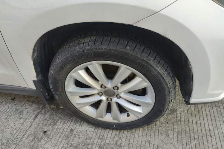 Used Haval H2 2014 1.5T Manual Two-Wheel Drive Elite Edition Right Front Wheel Hub