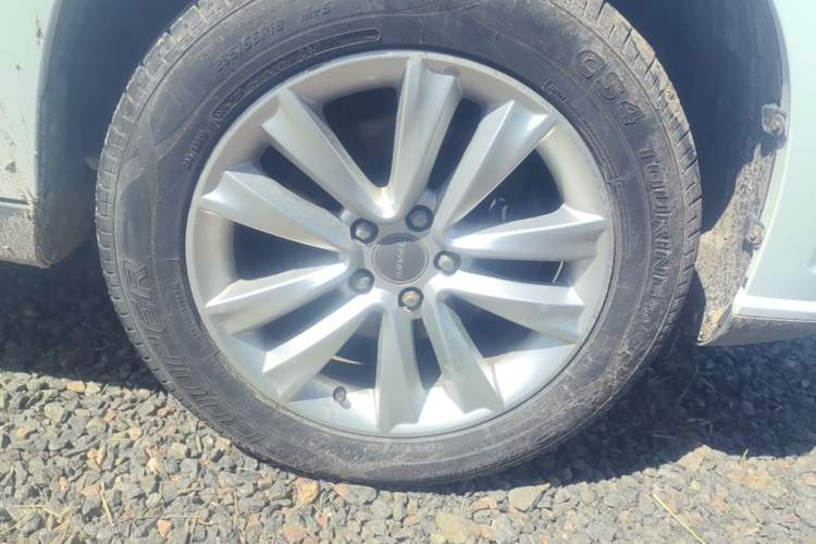 Used Haval H2 2014 1.5T Manual Two-Wheel Drive Elite Edition Right Front Wheel Hub