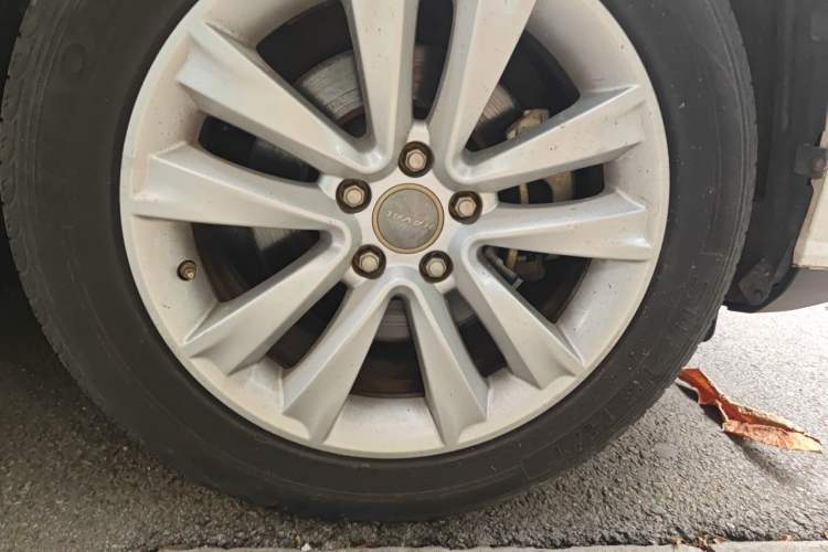 Used Haval H2 2014 1.5T Manual Two-Wheel Drive Elite Edition Right Front Wheel Hub