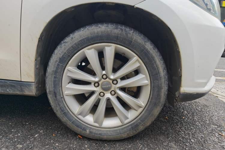 Used Haval H2 2014 1.5T Manual Two-Wheel Drive Urban Edition Right Front Wheel Hub