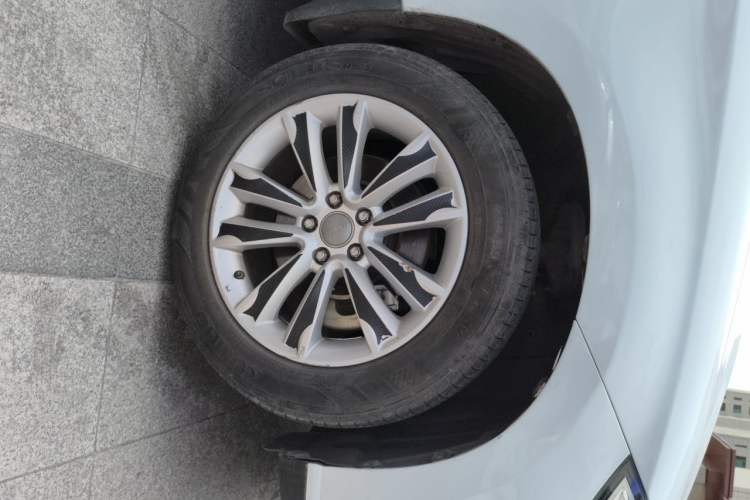 Used Haval H2 2014 1.5T Manual Two-Wheel Drive Prestige Edition Right Front Wheel Hub